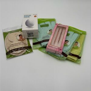 Facial Pack and Body Exfoliator gift set holiday spa set